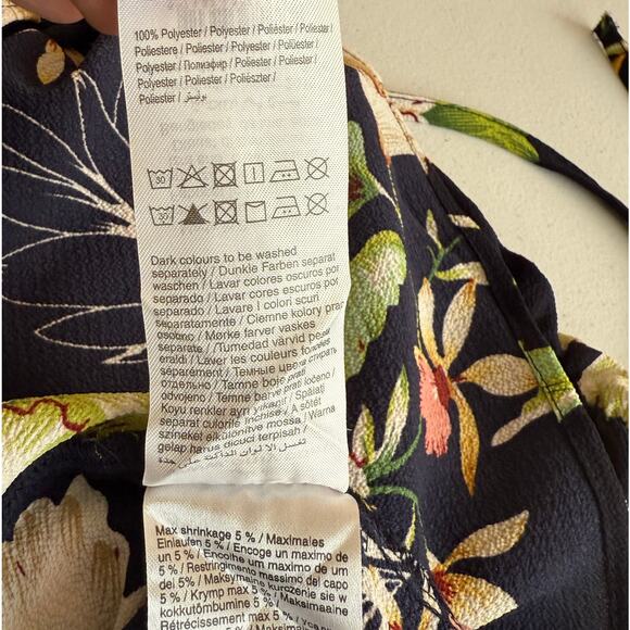 Jacqueline de Yong by Only Blouse Top Women US Small Floral Black Whimsigoth - Picture 9 of 9